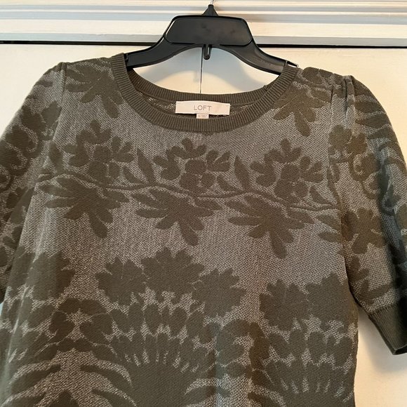 Ann Taylor LOFT Olive Green Sweater with Jacquard Pattern - Medium - Picture 2 of 4